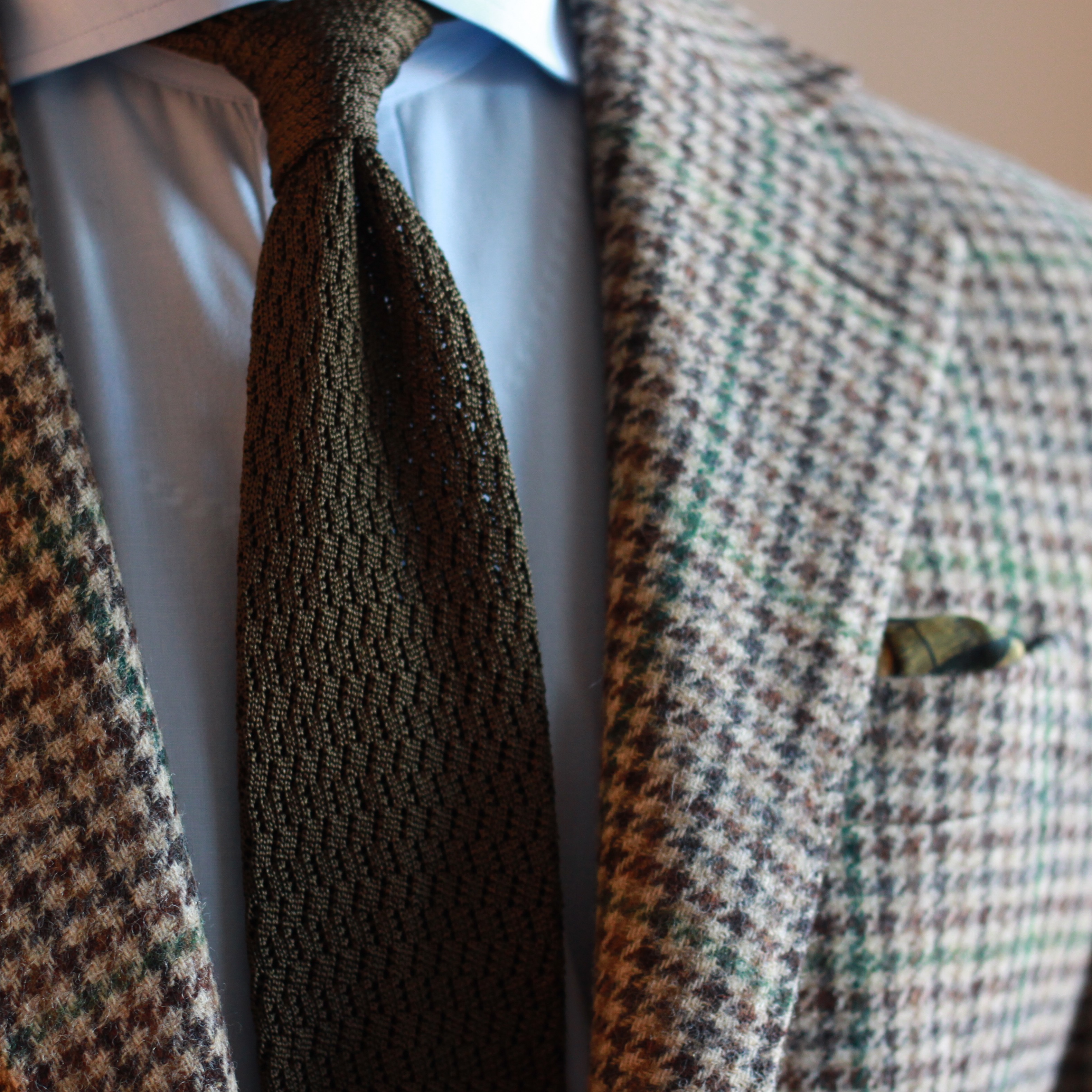 guncheck, tweed, sport coat, knit tie, zig zag knit tie, pocket square, oxford rowe, spier mackay, kent wang