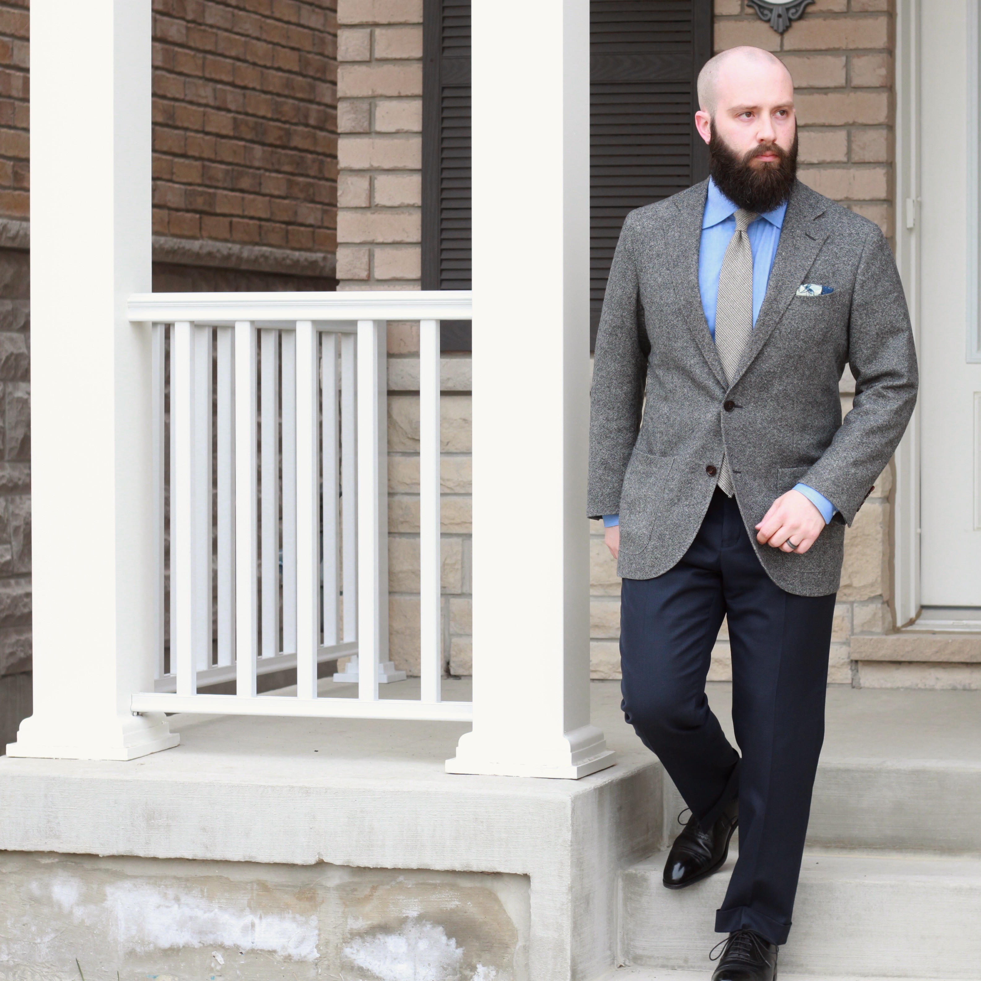 Light grey shop jacket navy pants