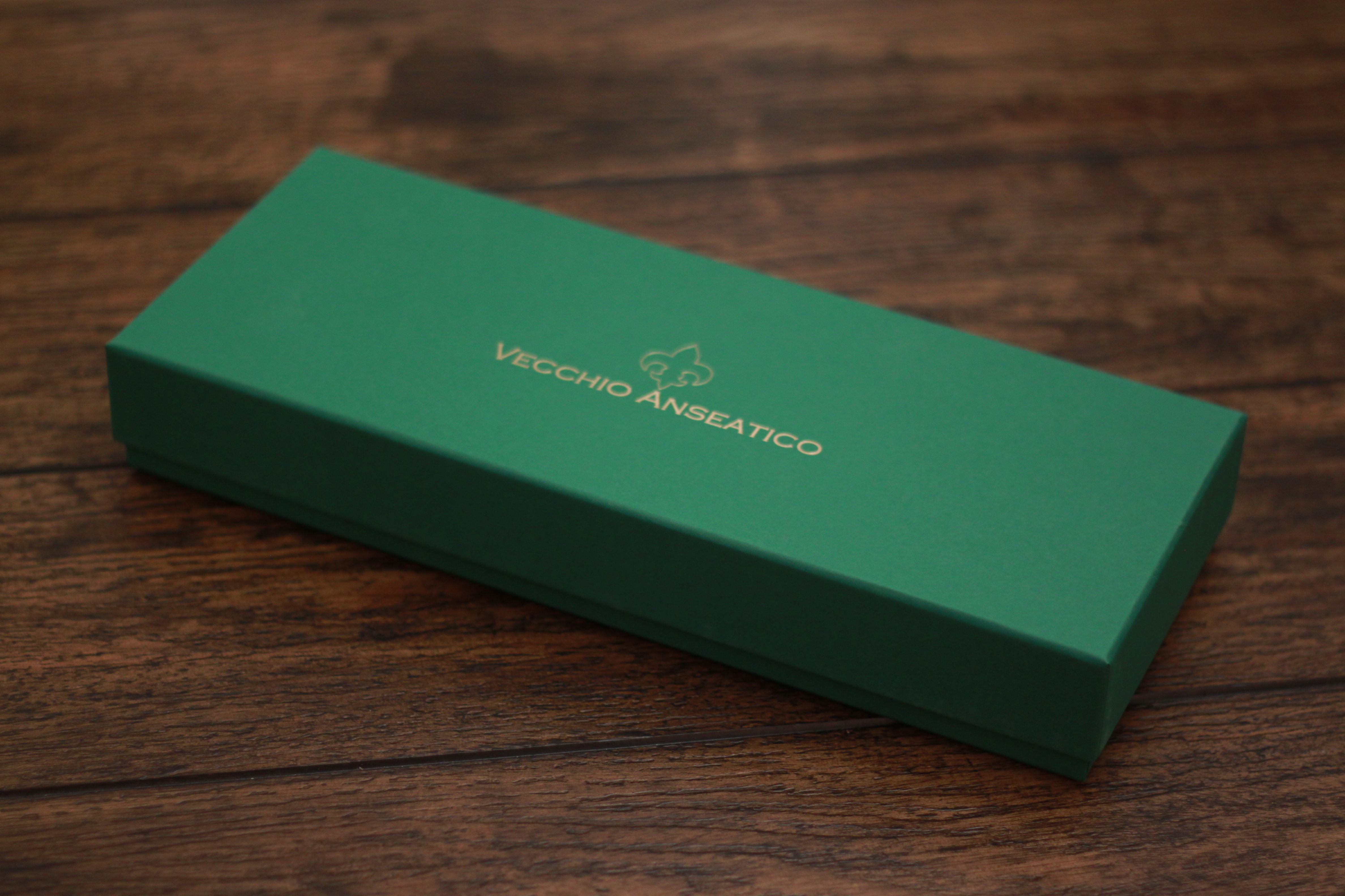 vecchio anseatico, tie, box, unboxing, bespoke, handmade, mens accessories